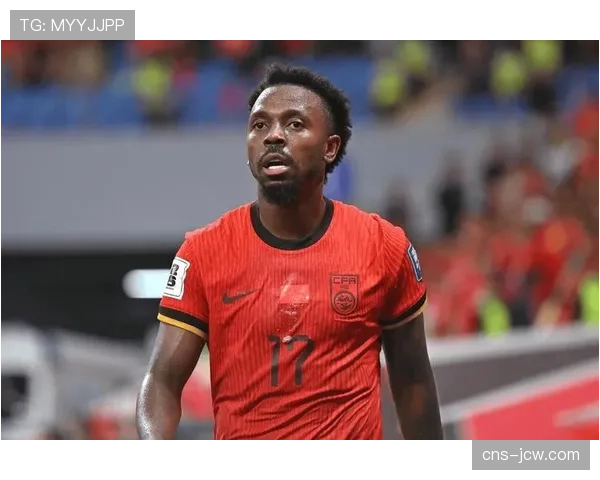 特写:归化球员费南多重返中超,坦言“这里就像回家”